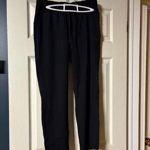 NWOT Lululemon on the fly pant